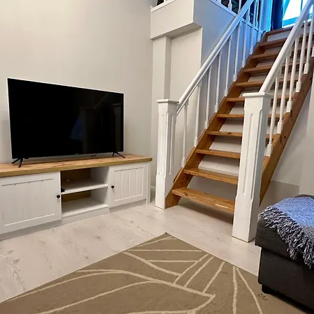 Captain's House - Kaptenimaja - شقة Kärdla