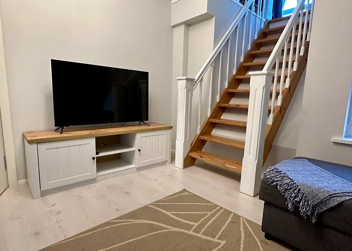 Captain's House - Kaptenimaja - شقة Kärdla